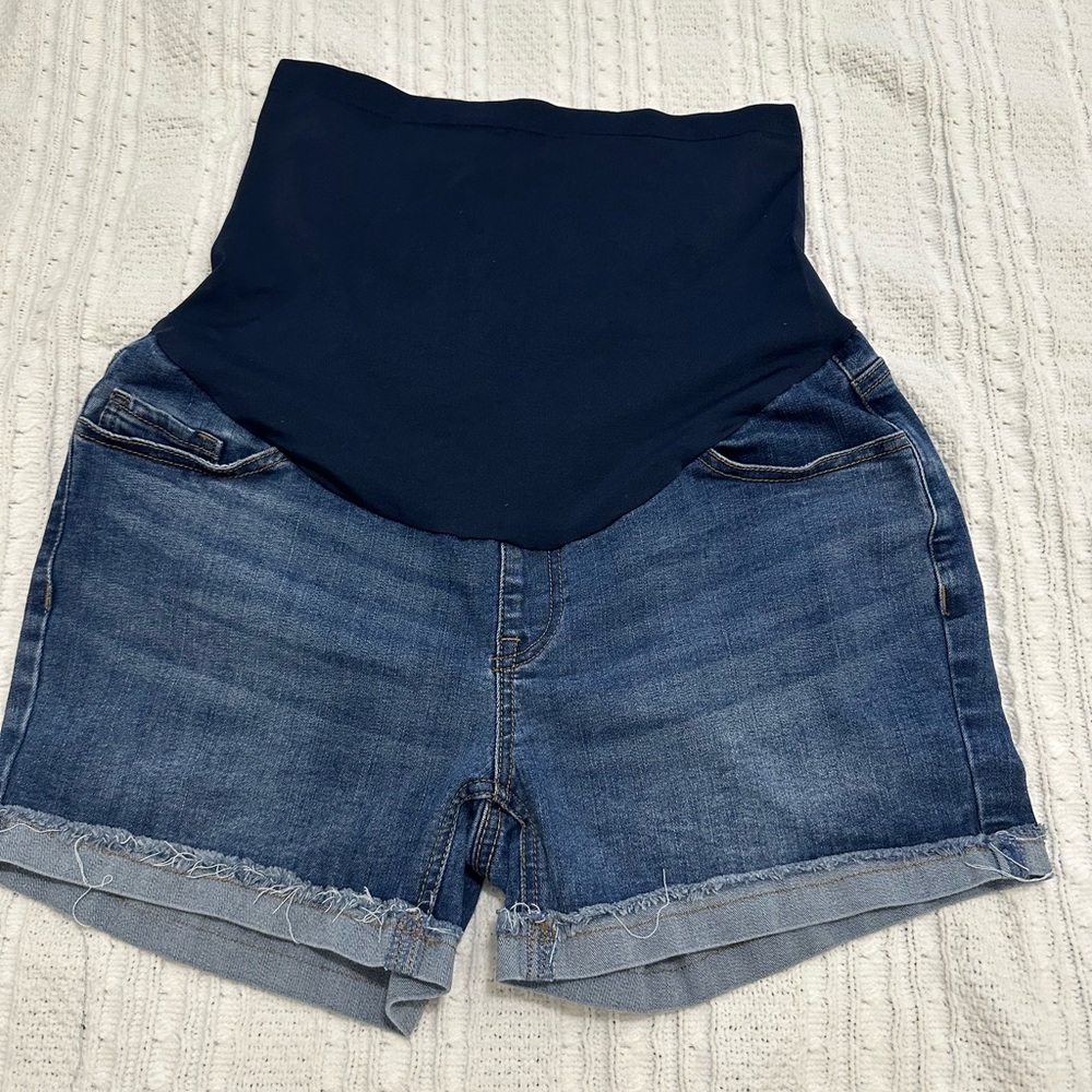 Maternity blue jeans shorts